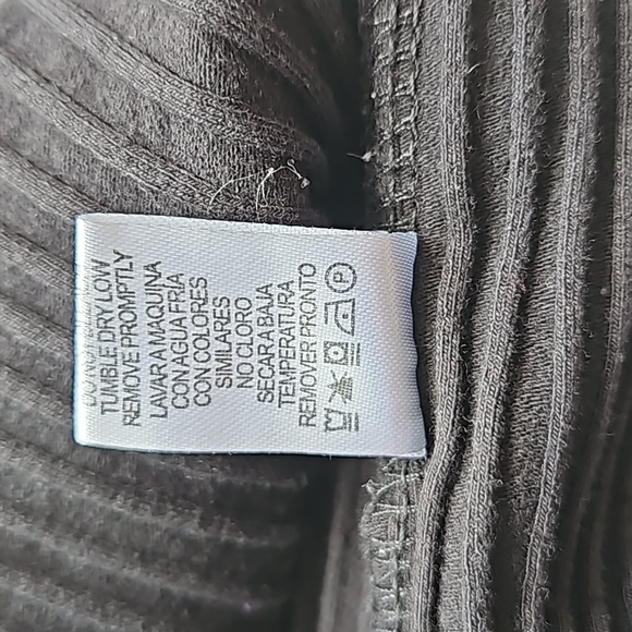 Black Midi Bodycon Dress | Medium | Fashion Nova | Flattering - Picture 5 of 5